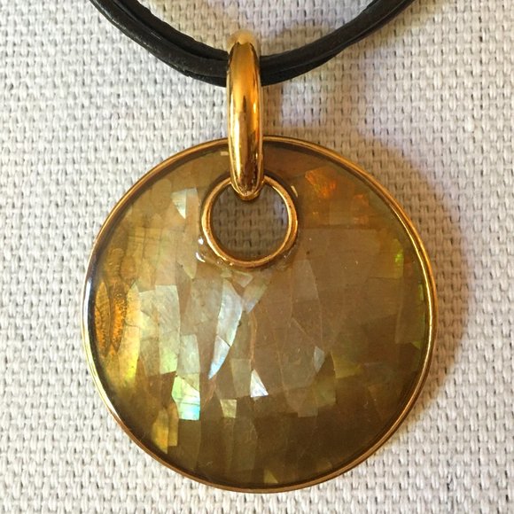 Lia Sophia Leather Necklace Cracked Beige Pendant - Picture 1 of 13